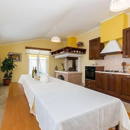 Βίλα Cosy In Potpićan